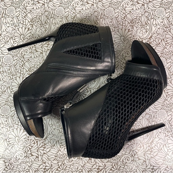L.A.M.B. Platforms Stiletto Heels Net and leather materials - Picture 7 of 14